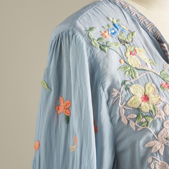 Johnny Was Taifa embroidered top RUN BIG. New with tags. - Picture 6 of 7